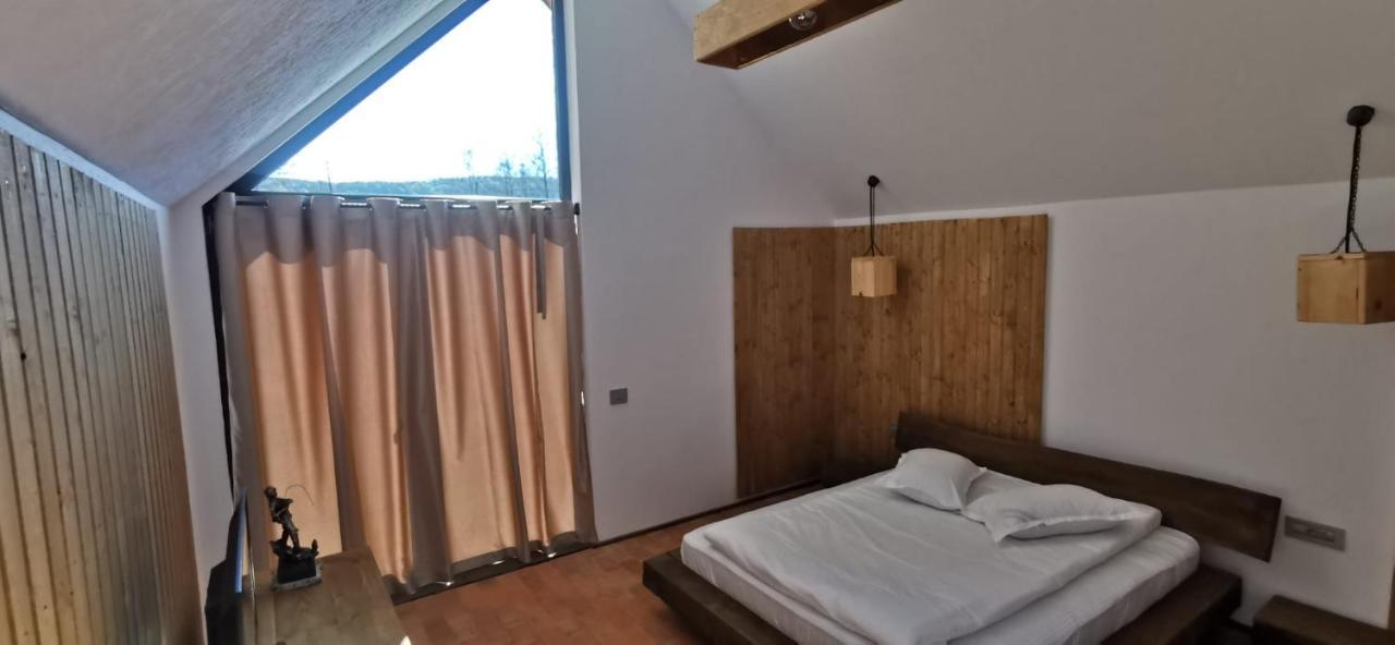 Pastravaria Zavoi Valea Danului Luaran gambar